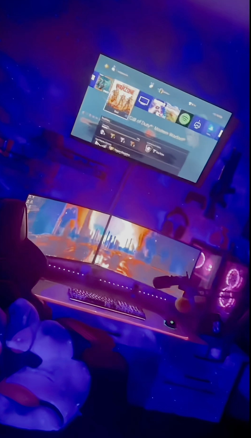 Picture of personal gaming setup